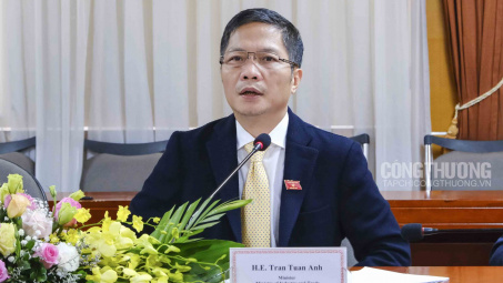 Bộ trưởng Trần Tuấn Anh gửi thư chúc mừng cán bộ, công chức, người lao động toàn ngành Công Thương nhân ngày truyền thống