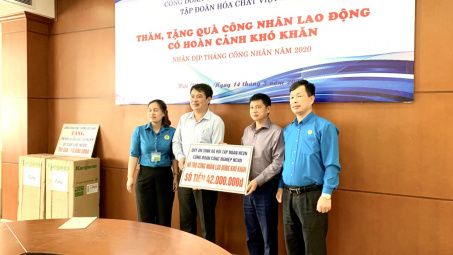 Công đoàn Vinachem: Hơn 700 triệu đồng hỗ trợ người lao động Tháng Công nhân 2020