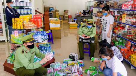 Xử lý 21 cơ sở kinh doanh thiết bị y tế vi phạm trong ngày 3/5
