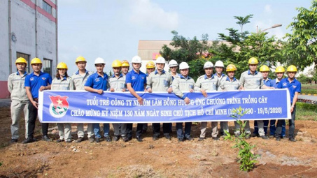 Công ty Nhôm Lâm Đồng - TKV ra quân trồng cây “Đời đời nhớ ơn Bác Hồ”