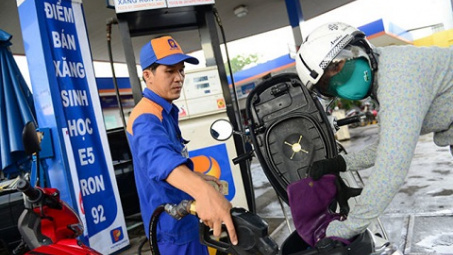 Xăng dầu tăng khoảng 800đ/lít từ 15h hôm nay
