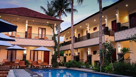 Nghiên cứu các nhân tố ảnh hưởng đến sự biến động dòng nhân lực trong các khách sạn cao cấp ở Thành phố Nha Trang