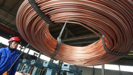 Giá kim loại đồng tiếp tục tăng, kỳ vọng nhu cầu sử dụng sẽ phục hồi trong thời gian tới