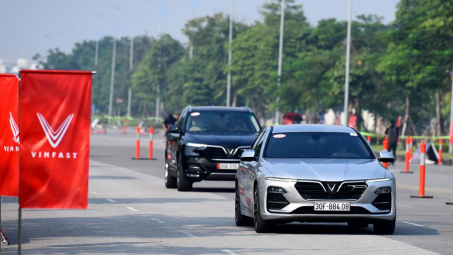 VinFast khuyến mại tới vài trăm triệu đồng cho dòng xe Lux trong tháng 5/2020