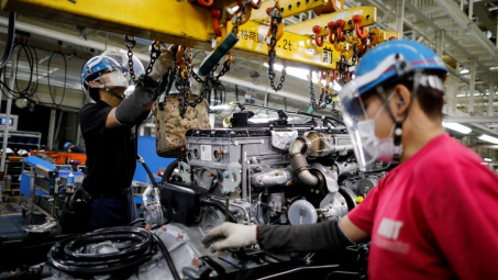 Nhật Bản: Sản lượng công nghiệp giảm thấp kỷ lục, tỷ lệ thất nghiệp tăng cao