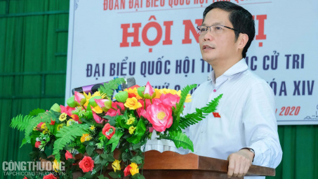 Bộ trưởng Bộ Công Thương Trần Tuấn Anh tiếp xúc cử tri tỉnh Quảng Ngãi