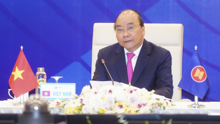 ASEAN thông qua Tuyên bố "vượt thách thức, duy trì tăng trưởng"