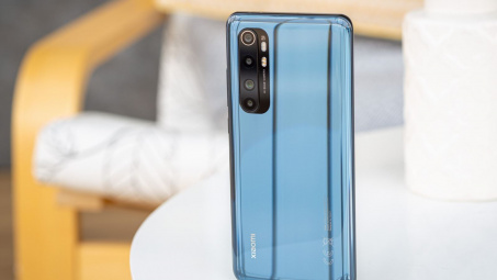 Xiaomi Mi Note 10 Lite -  Hoàn hảo và lạ mắt