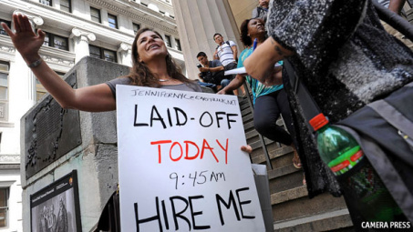 Hoa Kỳ đã chính thức rơi vào suy thoái, sự sụp đổ kinh tế diễn ra nhanh chưa từng có