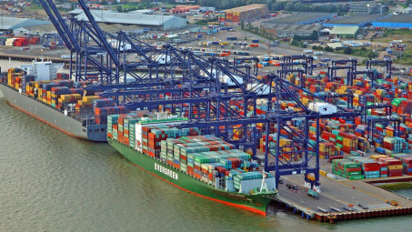 UK ban hành chính sách ngoại thương hậu Brexit