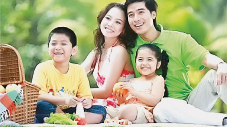 Giải pháp nhằm tiếp tục thực hiện có hiệu quả Chỉ thị 49-CT/TW ngày 21/02/2005 của Ban Bí thư về xây dựng gia đình thời kỳ công nghiệp hóa, hiện đại hóa đất nước