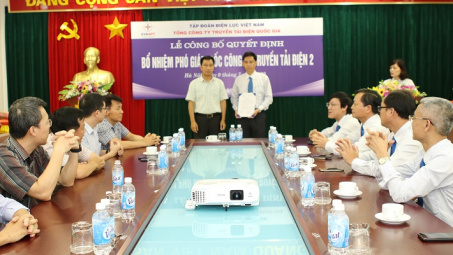 Công bố quyết định bổ nhiệm Phó Giám đốc Công ty Truyền tải điện 2