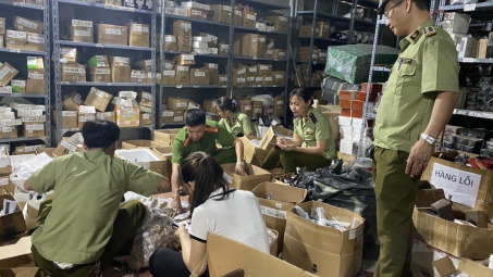 Bắc Giang: Xử phạt một hộ kinh doanh hàng nhập lậu 65 triệu đồng