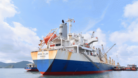 TKV tiếp nhận chuyến than nhập khẩu đầu tiên từ Hoa Kỳ