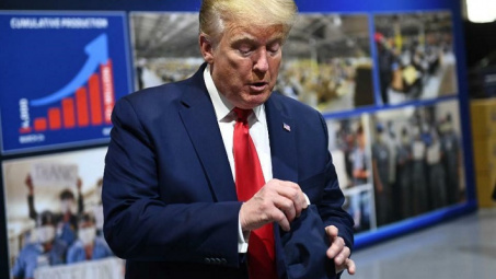 [Quốc tế nổi bật] Ông Trump thay đổi quan điểm