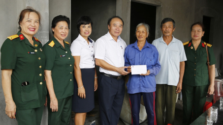 Xăng dầu B12 hỗ trợ 30 triệu đồng xây nhà cho hộ nghèo tại Cẩm Phả