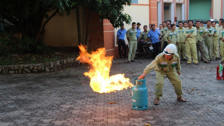 Truyền tải điện Quảng Trị dưỡng nghiệp vụ Phòng cháy chữa cháy và cứu hộ cứu nạn năm 2020