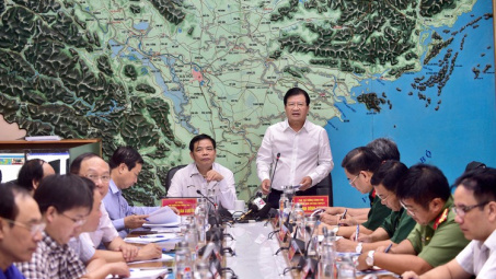 Khẩn trương chuẩn bị ứng phó áp thấp mạnh lên thành bão