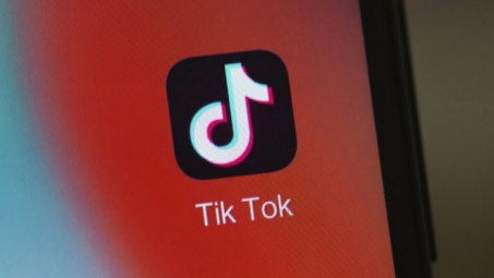 Cơ sở pháp lý của việc Mỹ cấm các ứng dụng TikTok, WeChat