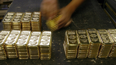 Giá vàng thế giới biến động mạnh, FED tiếp tục duy trì lãi suất siêu thấp
