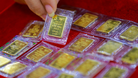 Giá vàng bật tăng trở lại, vàng thế giới vượt ngưỡng 1.900 USD/ounce