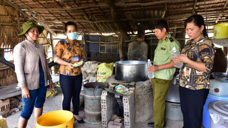 Long An: Nâng cao nhận thức người dân về an toàn thực phẩm
