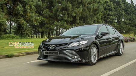 Toyota Camry đứng đầu bảng xếp hạng xe hạng D bán chạy tháng 7