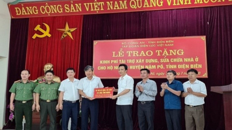 Khởi sắc cuộc sống mới của bà con vùng biên giới Nậm Pồ