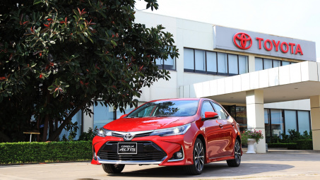 Toyota Corolla Altis cập bến thị trường Việt Nam: nâng cấp trang bị, giá bán không đổi