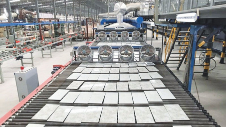 Malaysia điều tra tự vệ toàn cầu với 12 mã HS gạch ốp lát nhập khẩu