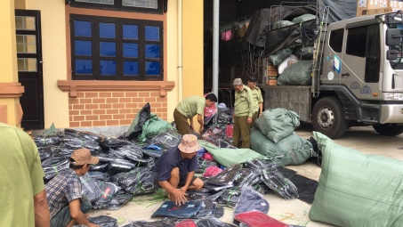 Chặn đứng 640 ba lô giả nhãn hiệu Adidas và Nike