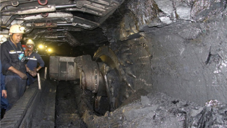 TKV đẩy mạnh cơ giới hóa trong khai thác và đào lò