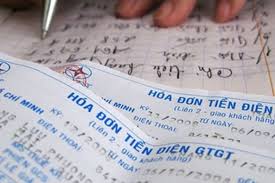 Phân tích biến động hóa đơn tiền điện của hộ gia đình trong biểu giá điện bậc thang đề xuất