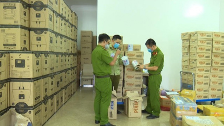 Lực lượng chức năng Hà Nội xử lý 3.134 vụ buôn lậu, gian lận, hàng giả trong tháng 9