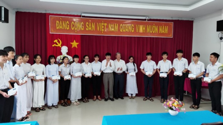 Tháng 9 và hành trình yêu thương của Thép Miền Nam