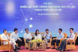 Hợp tác giữa đại học với doanh nghiệp trên thế giới và Việt Nam: Một số vấn đề đặt ra và giải pháp