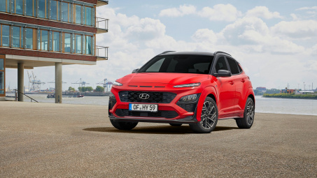 Hyundai Kona 2021 ra mắt: Thêm tuỳ chọn động cơ và an toàn, chờ ngày về Việt Nam