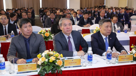 [Tin ảnh]: Petrolimex tổng kết 2020 & triển khai nhiệm vụ 2021