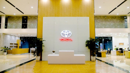 Toyota Việt Nam ra mắt Toyota TNG Hòa Bình