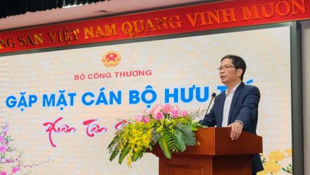 Tự hào phát huy truyền thống, thành tựu của các thế hệ cán bộ ngành Công Thương