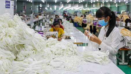 Tháo gỡ nhiều "nút thắt" về việc làm trong năm 2021