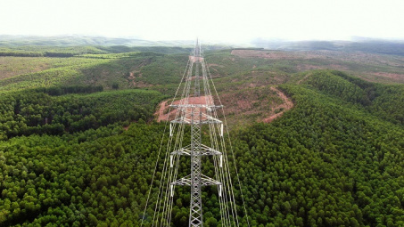 Hoàn thành đóng điện đường dây 220 kV Đông Hà - Lao Bảo