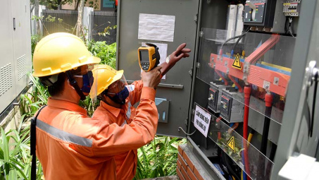 Vượt qua ảnh hưởng dịch bệnh COVID-19, EVN đảm bảo cung cấp điện trong mọi tình huống