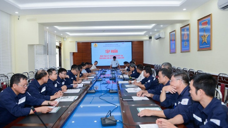 Trung tâm Dịch vụ sửa chữa EVN vững tin theo Đảng