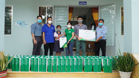 LHC gieo mầm yêu thương giữa thời dịch Covid-19