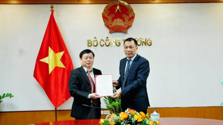 Trao quyết định bổ nhiệm Phó Chánh Văn phòng Bộ Công Thương