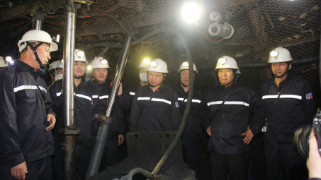 Phó Thủ tướng Lê Văn Thành ủng hộ các kiến nghị tạo thuận lợi để ngành than phát triển