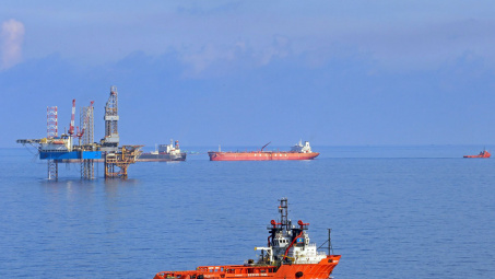 Giải bài toán sản lượng khai thác dầu khí