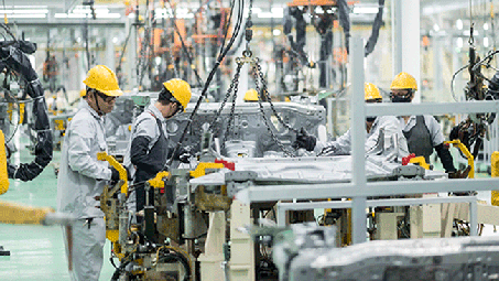 Đề xuất tiếp tục giảm 50% lệ phí trước bạ đối với ô tô sản xuất, lắp ráp trong nước.