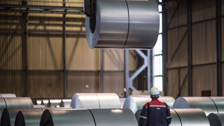 Hoa Kỳ: Giá thép cuộn cán nóng tiếp tục neo ở mức cao